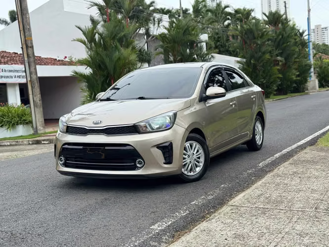 Kia Soluto Año 2022, Automatico - Version Semi Full    