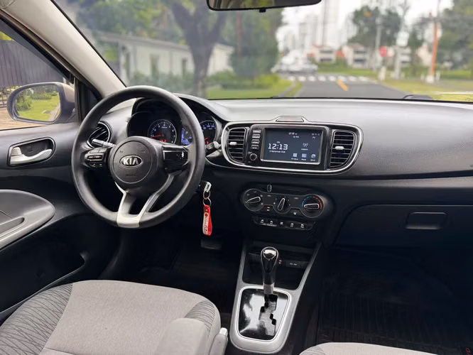 Kia Soluto Año 2022, Automatico - Version Semi Full     - Imagen 11