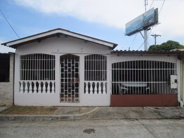 Casa en Villas de Don Bosco en Venta – B/.70,000