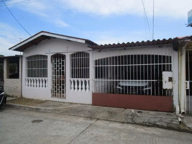 Casa en Villas de Don Bosco en Venta – B/.70,000