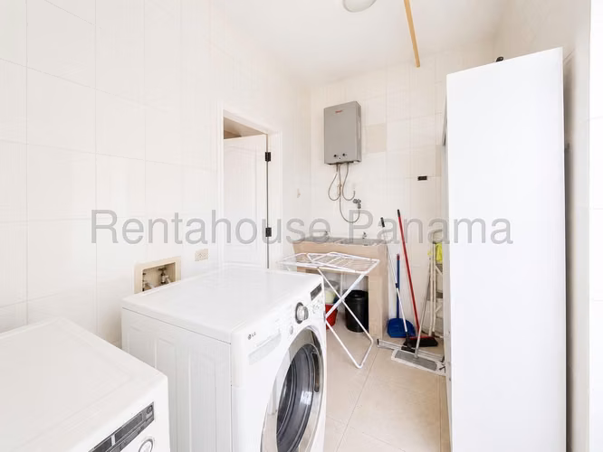Alquiler Apartamento 3 Recamaras Vista al Mar 352 m2 Costa del Este - ALYC 27-1780