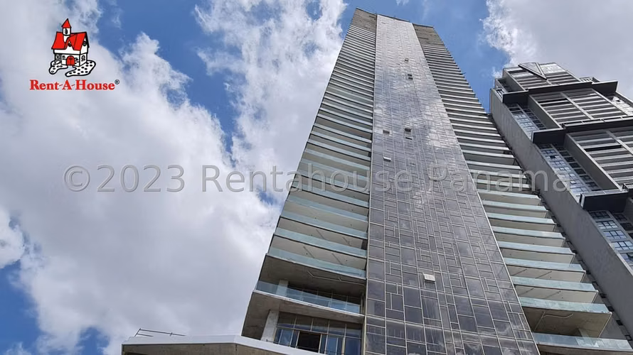 Alquiler Apartamento 3 Recamaras 397 m2 Santa Maria Country Club Torre de Lujo