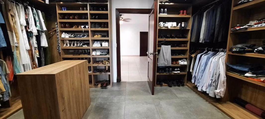 Venta de Casa en Costa del Este, Residencial Costa de las Perlas  22LGG8044