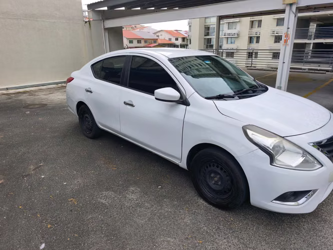 Nissan Versa 2017 - Imagen 2