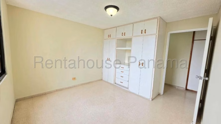 SE VENDE APARTAMENTO EN OBARRIO DPA27-2378