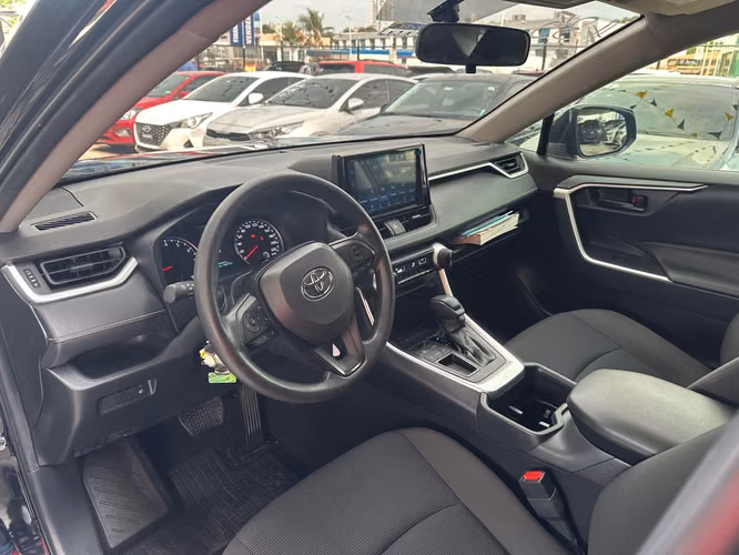 Toyota RAV4 2025