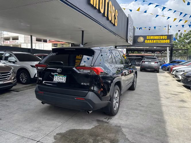 Toyota RAV4 2025