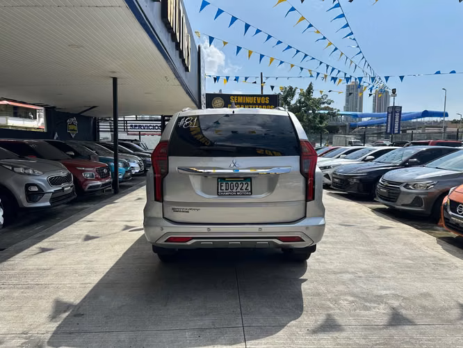 Mitsubishi Montero Sport 2023 - Imagen 5