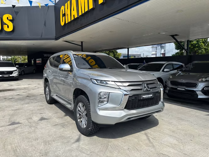 Mitsubishi Montero Sport 2023 - Imagen 3