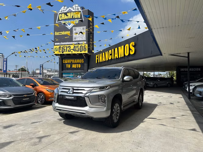 Mitsubishi Montero Sport 2023 - Imagen 1