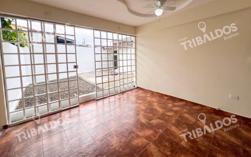 Venta o Alquiler de Casa en Campo Lindbergh