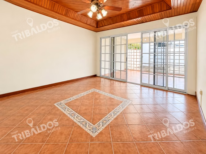 House for Sale or Rent in Campo Lindbergh | 2 Bedrooms, 2 Bathrooms, and Strategic Location