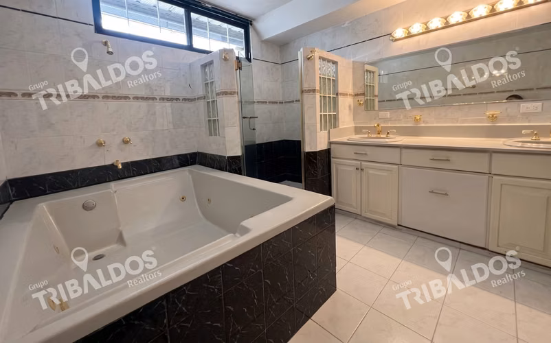Venta o Alquiler de Casa en Campo Lindbergh