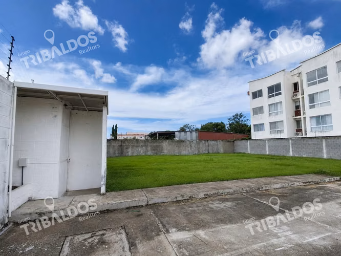 Venta de terreno con anteproyecto en Las Acacias - Imagen 2