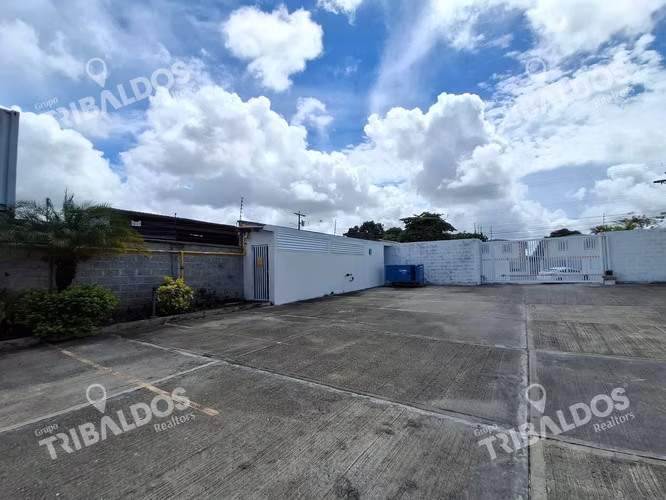 Venta de terreno con anteproyecto en Las Acacias - Imagen 3