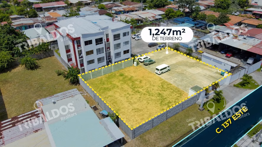 Land for sale with preliminary project Las Acacias