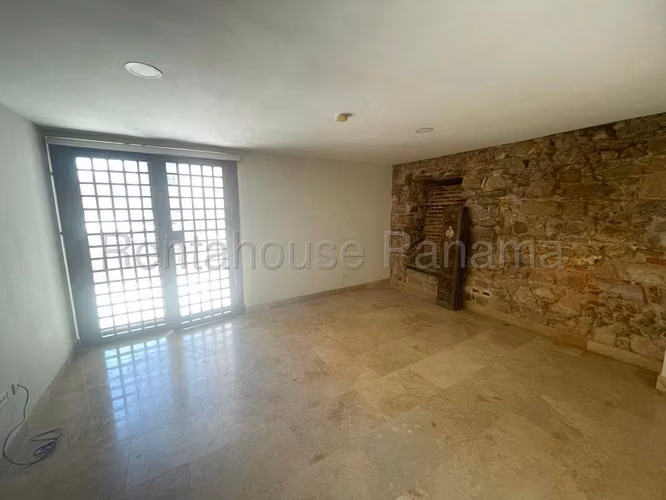Alquiler de Apartamento en Casco Antiguo Ph Casa Luis JV - Imagen 3