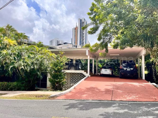 Venta de Casa en Loma Alegre Solo Cliente Directo MC