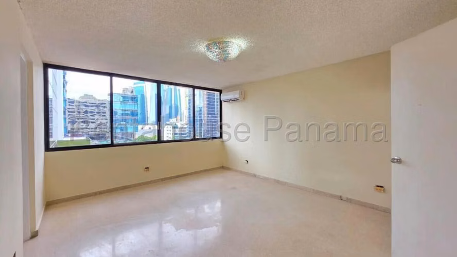 Vendo Apartamento en Obarrio OF27-2378