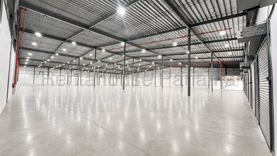 Galera en Alquiler en Cristobal 6532 m² LR - Imagen 7