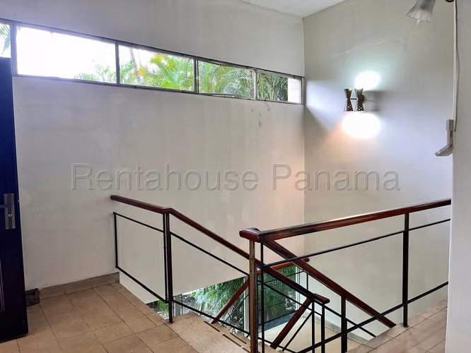 Casa en Venta en Loma Alegre 27LDC2358