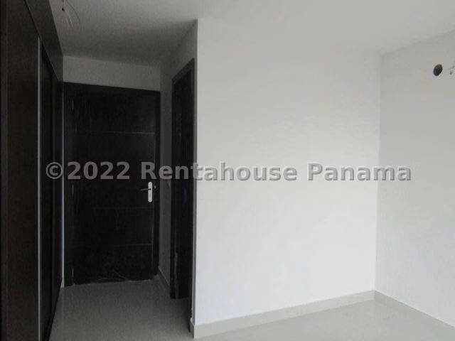 Apartamento en Venta en El Carmen 84.20 m² LR