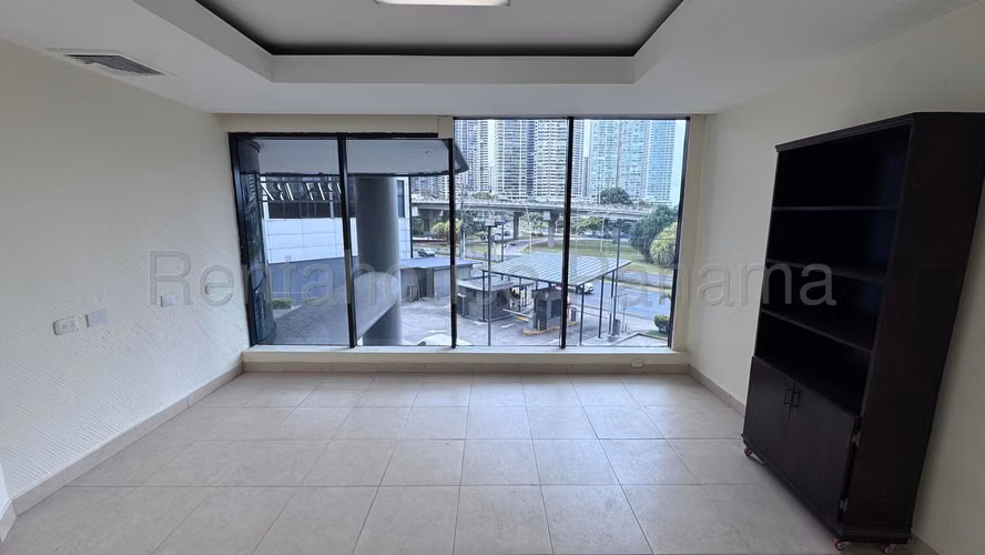 Alquiler de Local Comercial en Avenida Balboa | Solo Cliente Directo LFC