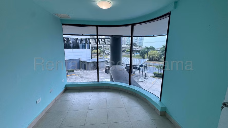 Alquiler de Local Comercial en Avenida Balboa | Solo Cliente Directo LFC - Imagen 8