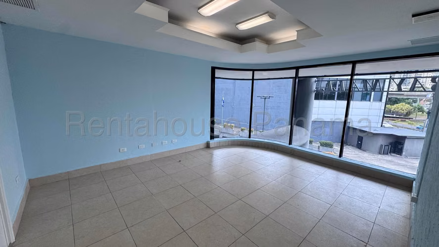 Alquiler de Local Comercial en Avenida Balboa | Solo Cliente Directo LFC - Imagen 4