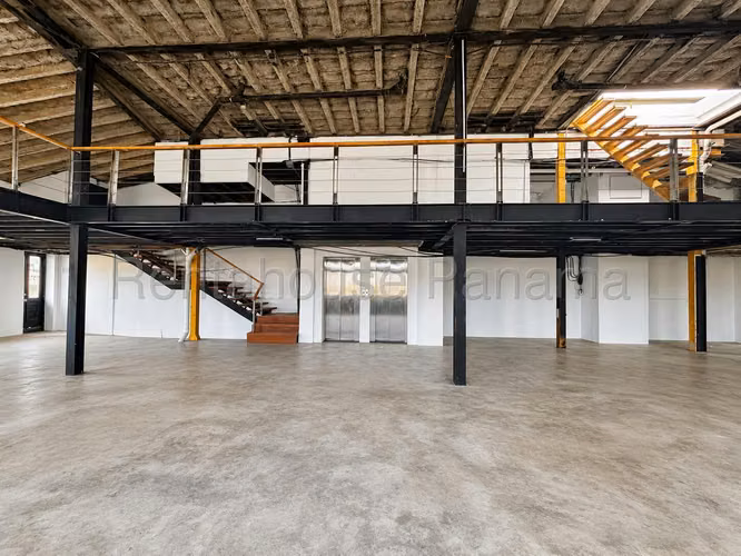 Local Comercial en Alquiler en Casco Antiguo 485 m² LR - Imagen 10