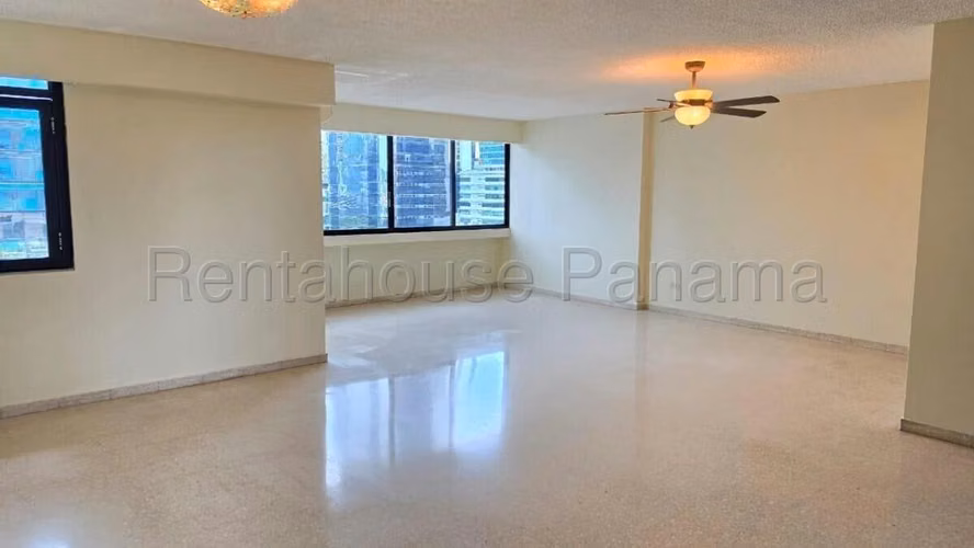 Apartamento en Venta en Obarrio. PH MONACO. 27LDC2378