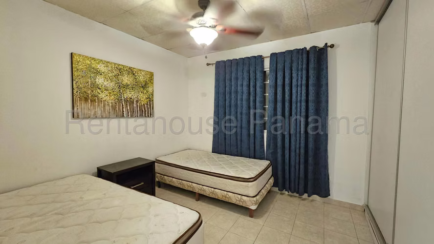 Vendo Casa de 453m2 en Vista Alegre Quintas de Nuevo Arr 25-9523SRZ - Imagen 11