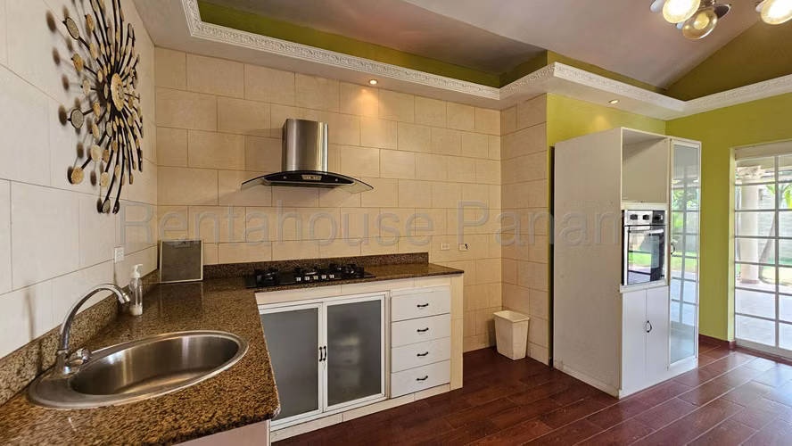 Vendo Casa de 453m2 en Vista Alegre Quintas de Nuevo Arr 25-9523SRZ - Imagen 4