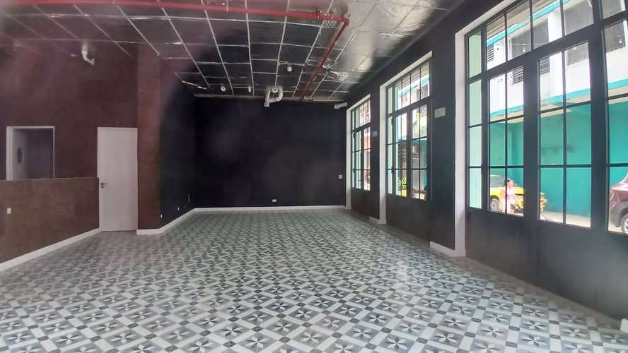 Alquiler de Local Comercial en Casco Viejo | Santa Ana Patrimonial - Imagen 4