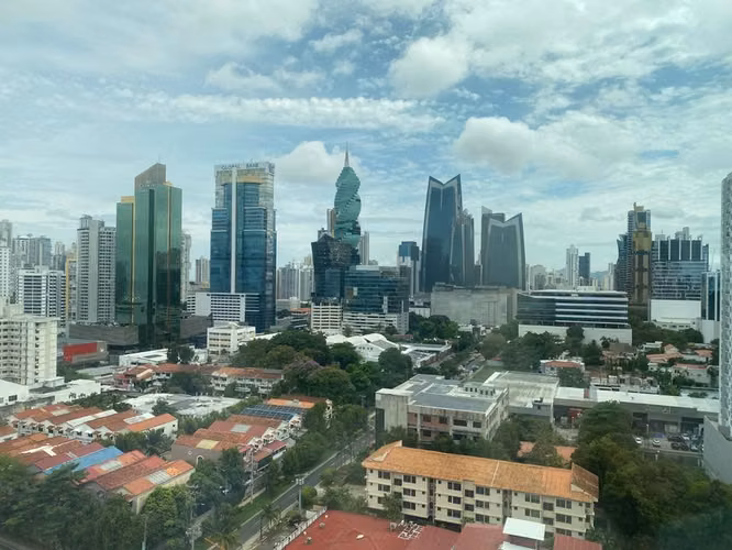 Venta de Oficina o Local Comercial en Vía Brasil PH City Mall - LH - Imagen 4