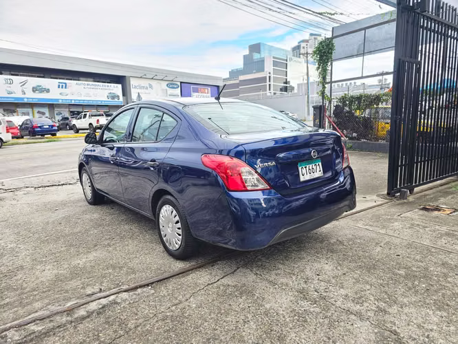 NISSAN VERSA 2020 - Imagen 5