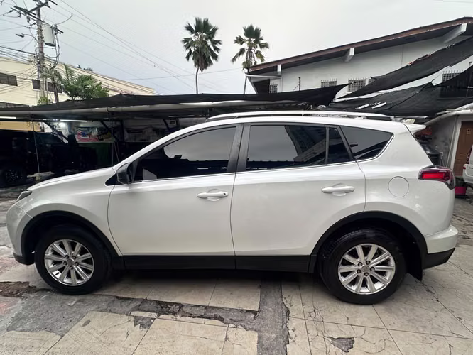 Toyota RAV4 2017 Automática en Panamá – SUV - Imagen 3