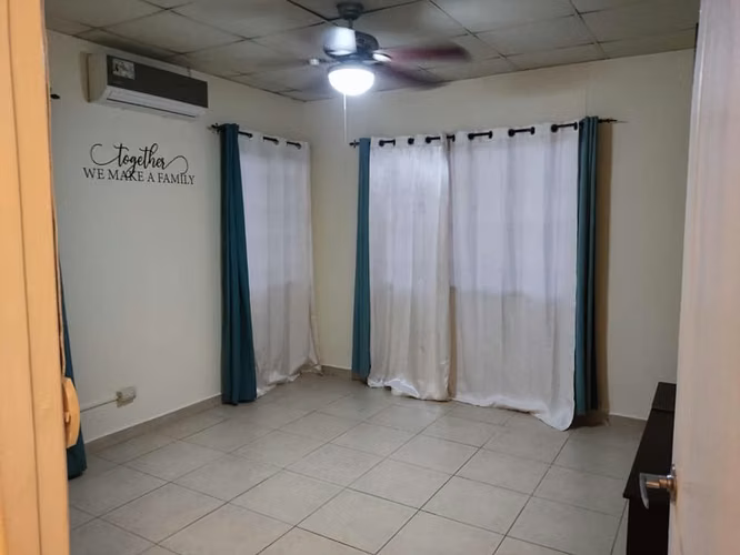 C2108 SE AQLUILA AMPLIA CASA EN VILLA ZAITA - Imagen 11