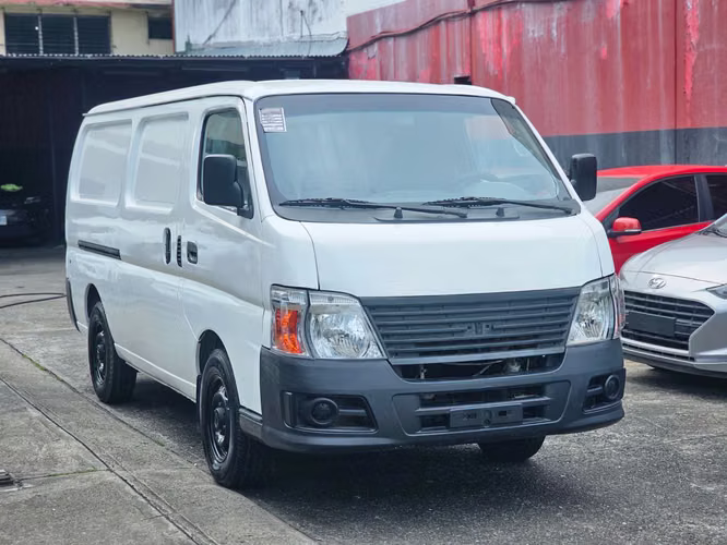 NISSAN URVAN 2007