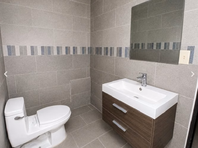 NC127 SE ALQUILA AMPLIO LOCAL EN LA VIA CINCUENTENARIO CON CHANIS - Imagen 4