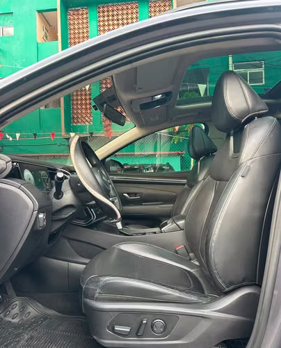 HYUNDAI TUCSON AÑO 2022 AUTOMÁTICO FULL EXTRA  - Imagen 13