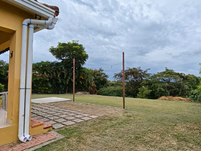 Casa Familiar en Hacienda Pacífica | Amplio Terreno y Naturaleza en San Carlos - Imagen 2