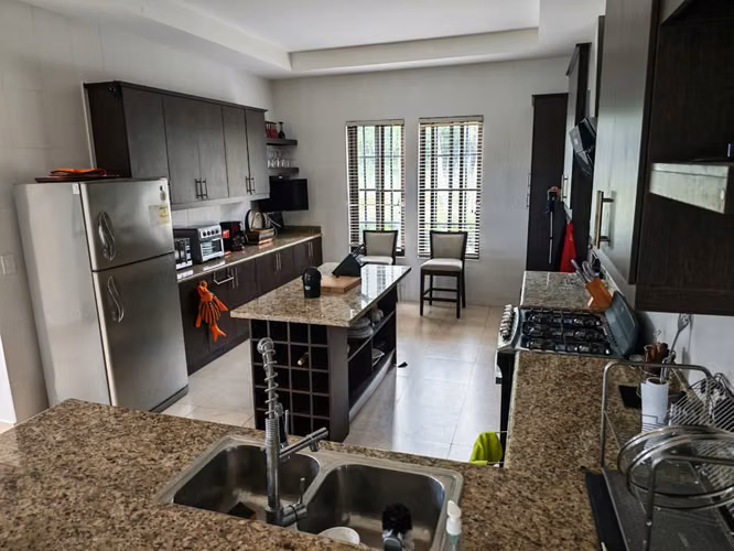 Casa Familiar en Hacienda Pacífica | Amplio Terreno y Naturaleza en San Carlos - Imagen 11