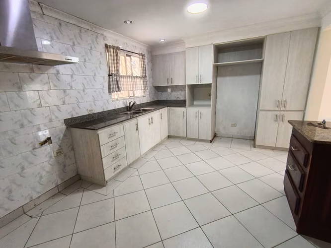 Vendo casa en Villa Zaita Residencial San Andrés - Imagen 4