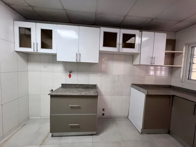 SE ALQULA CASA AMPLIA 2 NIVELES CON PISCINA - Imagen 8