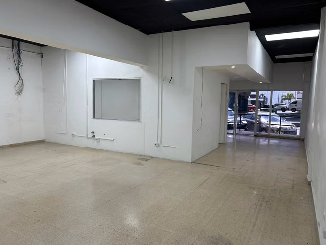 ALQUILO LOCAL COMERCIAL EN VÍA TRANSÍSTMICA – 140 M² | $1,400 - Imagen 7