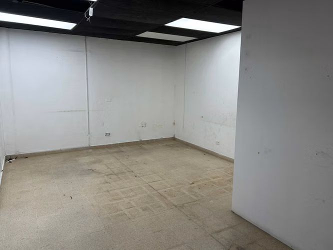 ALQUILO LOCAL COMERCIAL EN VÍA TRANSÍSTMICA – 140 M² | $1,400 - Imagen 9