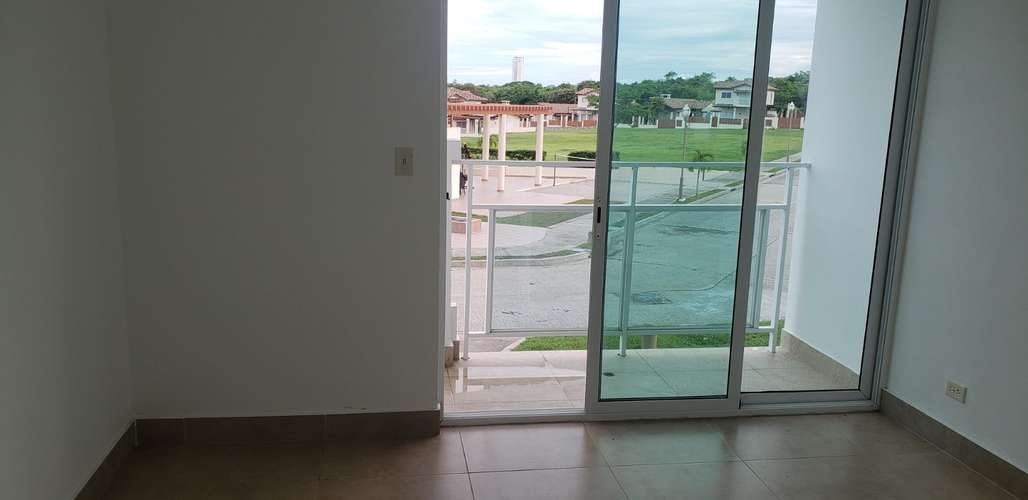 Apartamento de Playa en Venta – FRENTE AL MAR, San Carlos | US$135,000 - Imagen 7