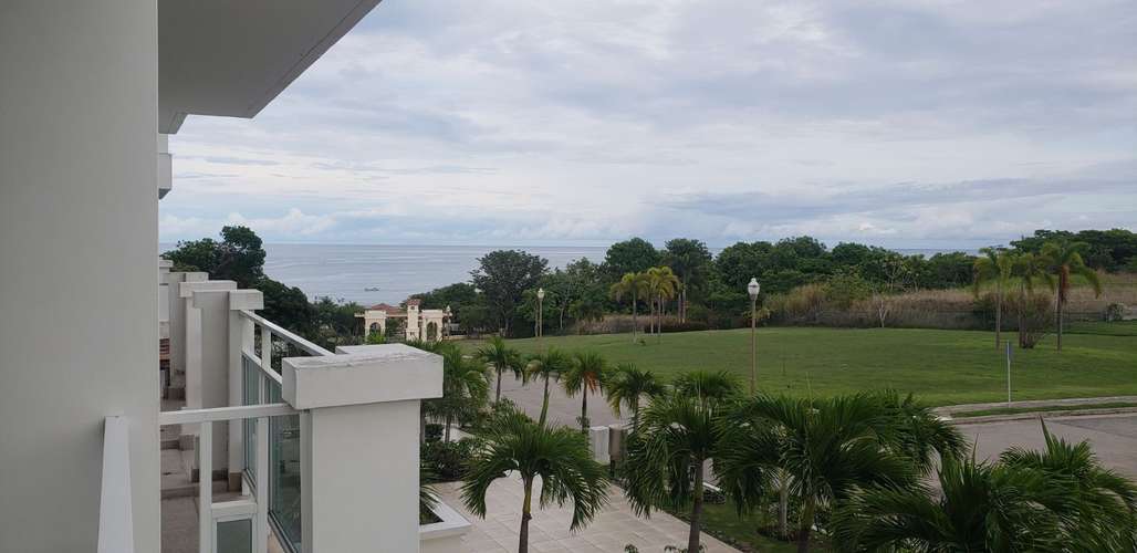 Apartamento de Playa en Venta – FRENTE AL MAR, San Carlos | US$135,000 - Imagen 1