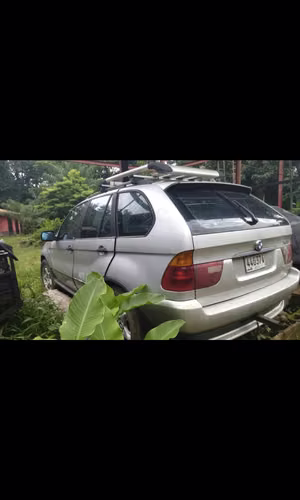 USD 1,850  VENDO X5/2003 POR PIEZAS! MOTOR 3.0 DIESEL  